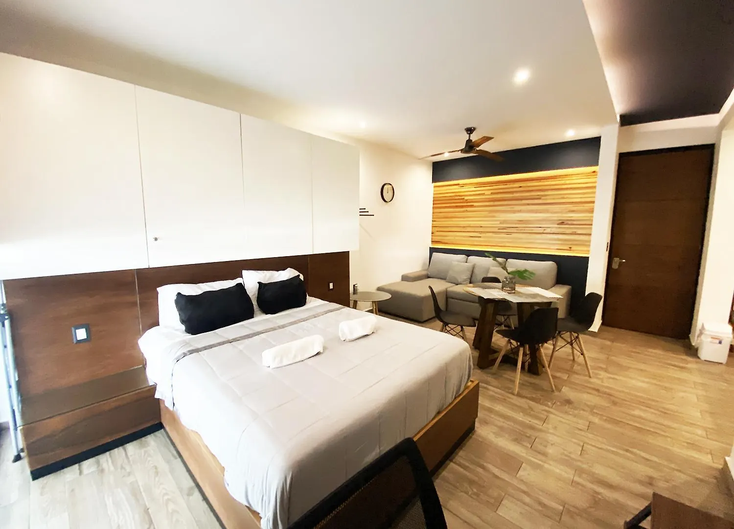 Workspace-Reliable Wifi-Ac Close To Everything Playa del Carmen Apartamento